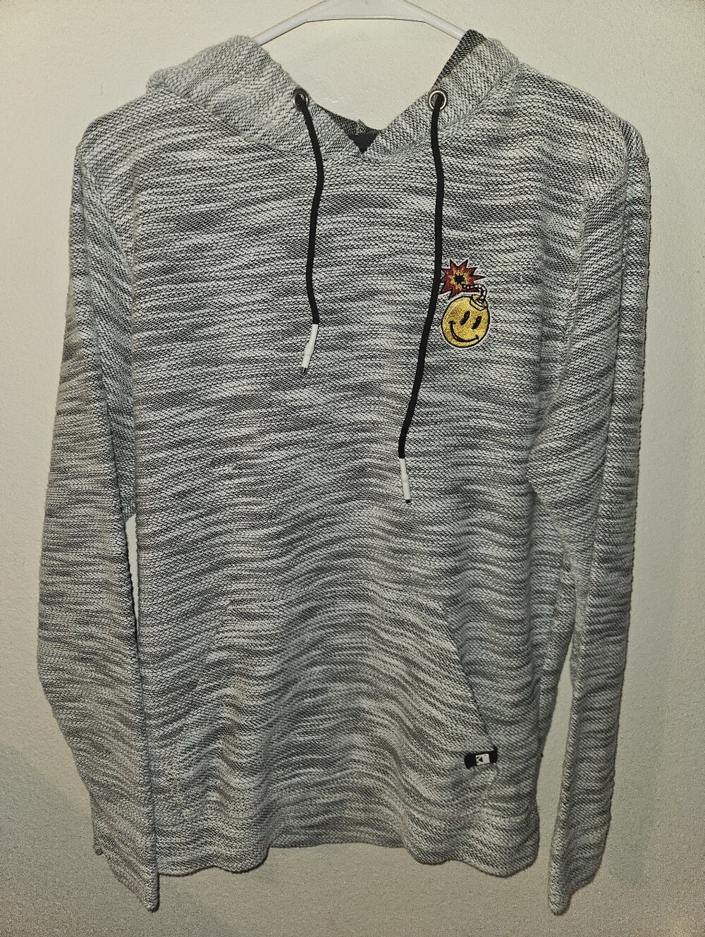 Dikotomy Standard Fit Hoodie  Size M